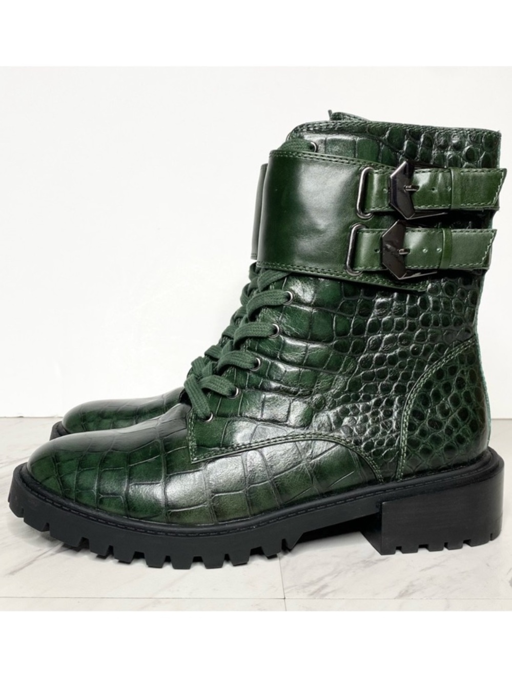 Vince Camuto Fawdry Green Crocodile Embossed Leather Lace Up Boot 6M
